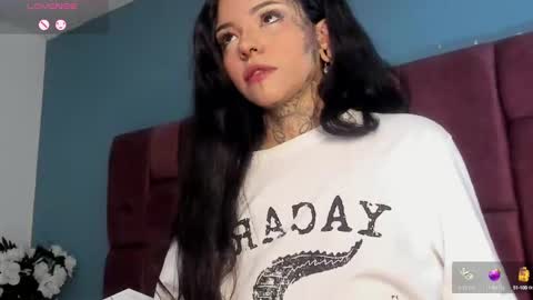 Snapshot of niinaink chatting on January 10, 12:47 pm NINAINK online show from January 10, 12:47 pm