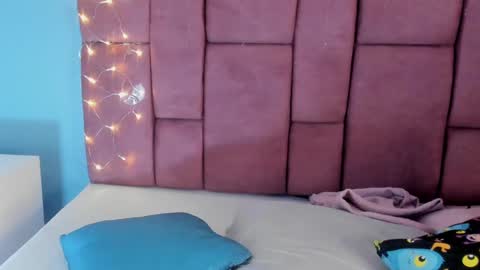 Snapshot of niinaink chatting on January 4, 2:04 pm NINAINK online show from January 4, 2:04 pm