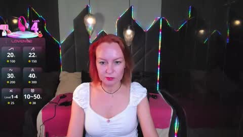 Snapshot of nika_gentle chatting on September 29, 5:34 am Nika online show from September 29, 5:34 am