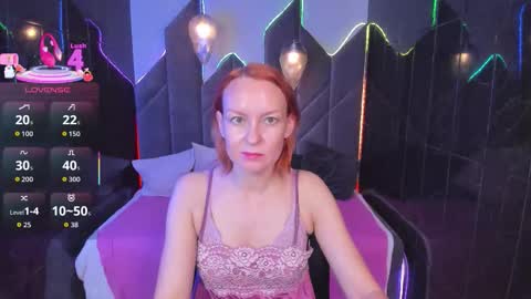 Snapshot of nika_gentle chatting on October 9, 7:23 am Nika online show from October 9, 7:23 am