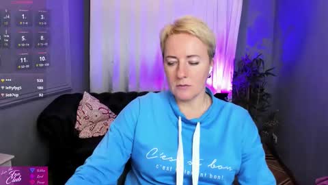 Snapshot of nika_smit chatting on September 13, 9:50 am Nika online show from September 13, 9:50 am