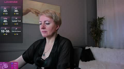 Snapshot of nika_smit chatting on February 2, 4:48 am Nika online show from February 2, 4:48 am