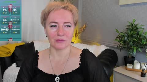 Snapshot of nika_smit chatting on December 21, 5:36 am Nika online show from December 21, 5:36 am