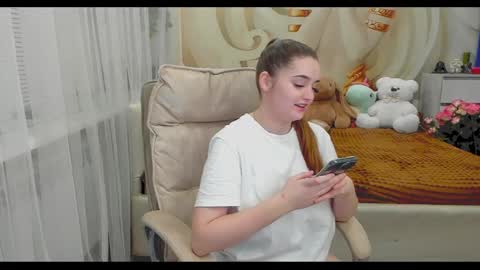 Snapshot of nika_tailor chatting on January 12, 4:18 pm Nika online show from January 12, 4:18 pm