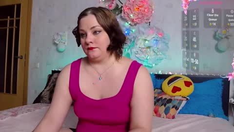 LovellyNika online show from February 25, 12:38 pm