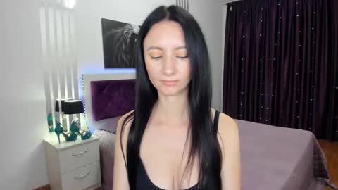 Snapshot of nikalewis chatting on November 2, 5:55 am NikaLewis online show from November 2, 5:55 am