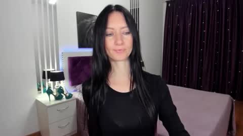 Snapshot of nikalewis chatting on October 2, 4:39 am NikaLewis online show from October 2, 4:39 am