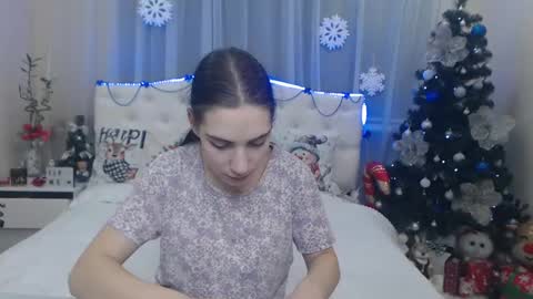 nikastarkk online show from December 22, 7:10 pm