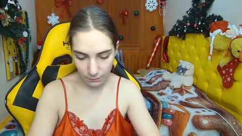 nikastarkk online show from December 24, 7:33 pm