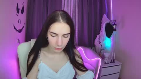 nikastarkk online show from October 25, 7:32 pm