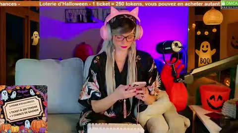 Snapshot of nikki_goldberg chatting on October 20, 8:12 pm Kitty Chatte online show from October 20, 8:12 pm