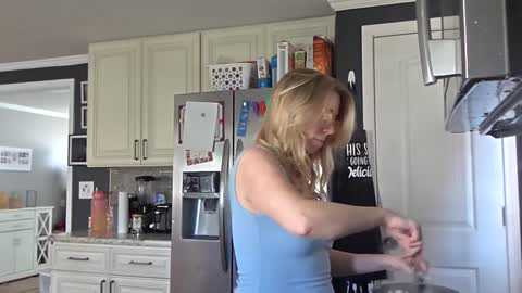 nikkib653466 online show from March 26, 2:52 pm