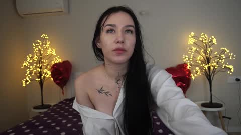Nikki online show from March 4, 5:45 pm