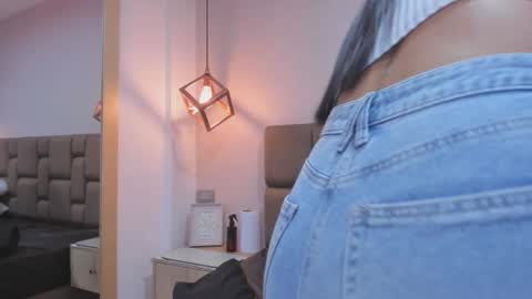 Nikki  online show from October 1, 4:17 am