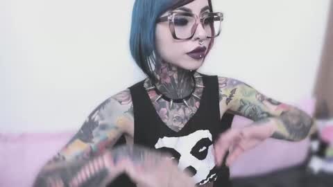 Nikki Ramone   online show from September 25, 11:24 pm