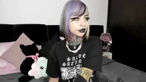 Snapshot of nikkiramone chatting on March 12, 2:20 am Nikki Ramone online show from March 12, 2:20 am