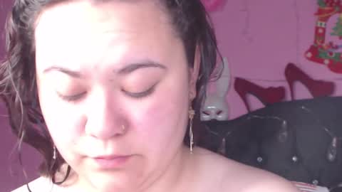 Snapshot of nikkirous_ chatting on February 8, 12:28 pm Nikkirous online show from February 8, 12:28 pm