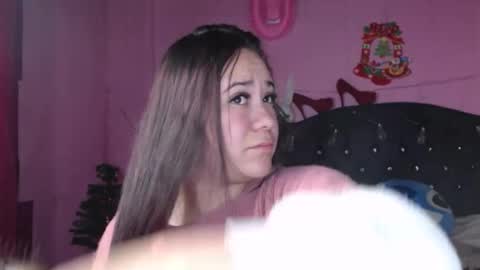 Snapshot of nikkirous_ chatting on December 27, 4:11 pm Nikkirous online show from December 27, 4:11 pm