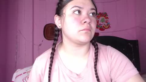 Snapshot of nikkirous_ chatting on March 4, 12:33 pm Nikkirous online show from March 4, 12:33 pm