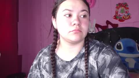 Snapshot of nikkirous_ chatting on March 3, 12:31 pm Nikkirous online show from March 3, 12:31 pm