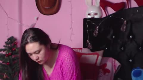 Snapshot of nikkirous_ chatting on January 11, 3:52 pm Nikkirous online show from January 11, 3:52 pm