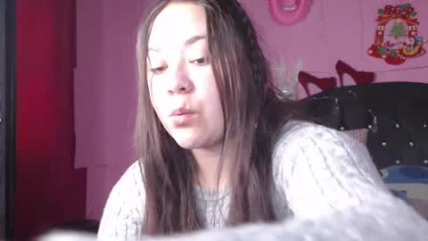 Snapshot of nikkirous_ chatting on February 19, 12:55 pm Nikkirous online show from February 19, 12:55 pm