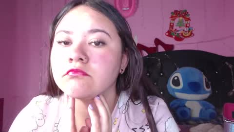 Snapshot of nikkirous_ chatting on February 28, 6:31 pm Nikkirous online show from February 28, 6:31 pm