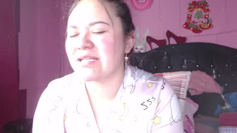 Snapshot of nikkirous_ chatting on February 14, 11:42 am Nikkirous online show from February 14, 11:42 am