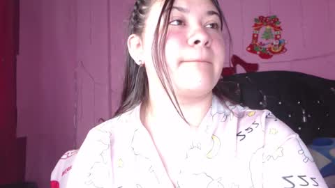 Snapshot of nikkirous_ chatting on March 7, 12:45 pm Nikkirous online show from March 7, 12:45 pm