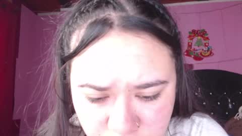 Snapshot of nikkirous_ chatting on March 6, 1:03 pm Nikkirous online show from March 6, 1:03 pm