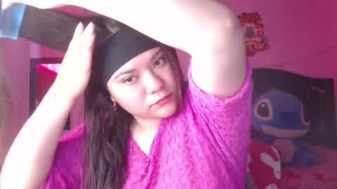 Snapshot of nikkirous_ chatting on October 6, 1:50 pm Nikkirous online show from October 6, 1:50 pm