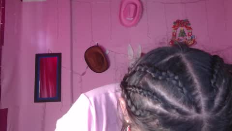 Snapshot of nikkirous_ chatting on September 13, 3:53 pm Nikkirous online show from September 13, 3:53 pm