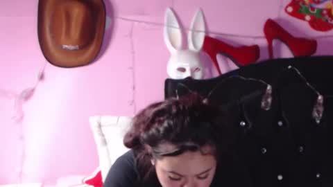 Snapshot of nikkirous_ chatting on January 4, 1:31 pm Nikkirous online show from January 4, 1:31 pm