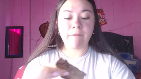 Snapshot of nikkirous_ chatting on October 17, 12:19 pm Nikkirous online show from October 17, 12:19 pm