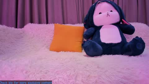 Snapshot of nikkisweetie chatting on October 10, 1:54 am Nikki online show from October 10, 1:54 am