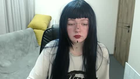 nikkysnow online show from October 28, 9:04 am