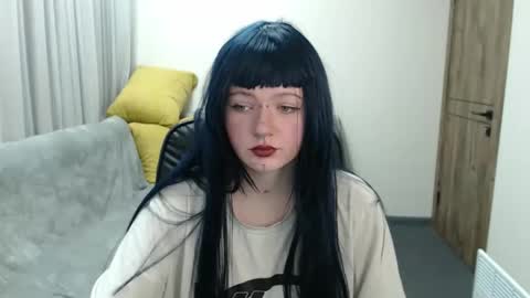 nikkysnow online show from October 29, 9:13 am