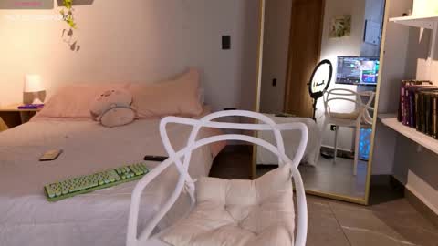 Nicole cam online show from September 27, 10:28 pm