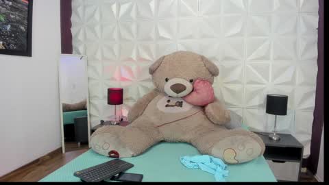 Nikole online show from January 10, 3:07 am