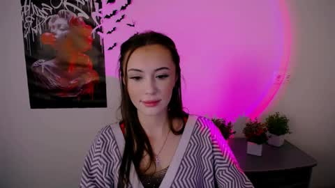nikonara_ online show from February 14, 2:12 pm
