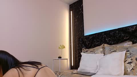 Snapshot of niky_smit chatting on February 6, 11:42 am NIKY SMIT online show from February 6, 11:42 am