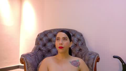 Snapshot of niky_smit chatting on October 7, 10:30 am NIKY SMIT online show from October 7, 10:30 am