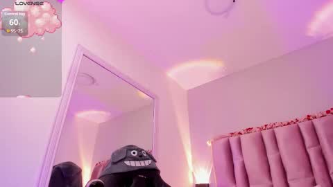 Snapshot of nikybrooks chatting on October 10, 3:28 pm Niky Brooks online show from October 10, 3:28 pm