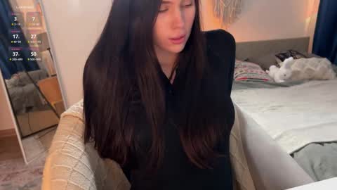 Jennet online show from September 20, 2:37 pm