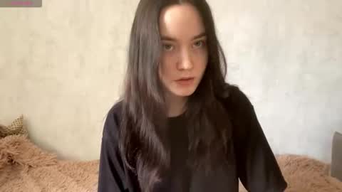 Snapshot of nimraeve chatting on September 11, 10:04 am Mary online show from September 11, 10:04 am
