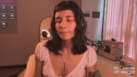 Snapshot of nina_just chatting on February 16, 9:16 pm Nina. online show from February 16, 9:16 pm