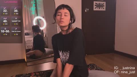 Snapshot of nina_just chatting on January 5, 11:01 pm Nina. online show from January 5, 11:01 pm