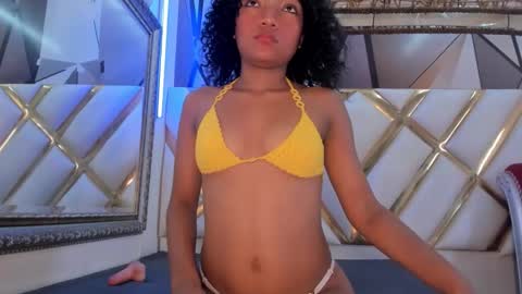 nina_kong online show from September 10, 8:31 pm