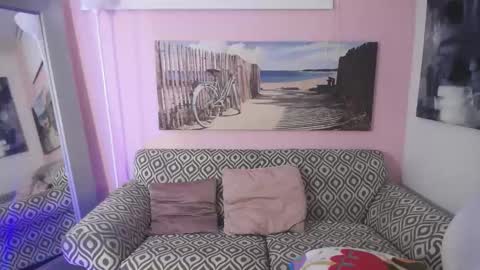 Snapshot of nina_smalls chatting on October 15, 2:30 pm Nina online show from October 15, 2:30 pm