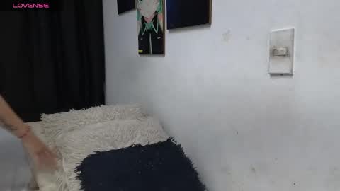 Ninaa fox online show from January 15, 3:39 pm
